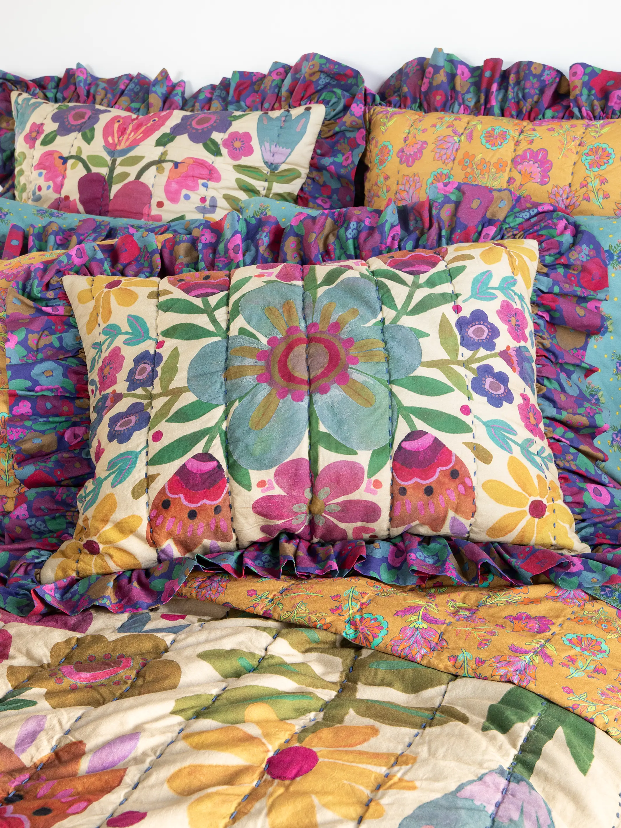 Bungalow Reversible Cotton Quilt - Boho Floral - Image 3