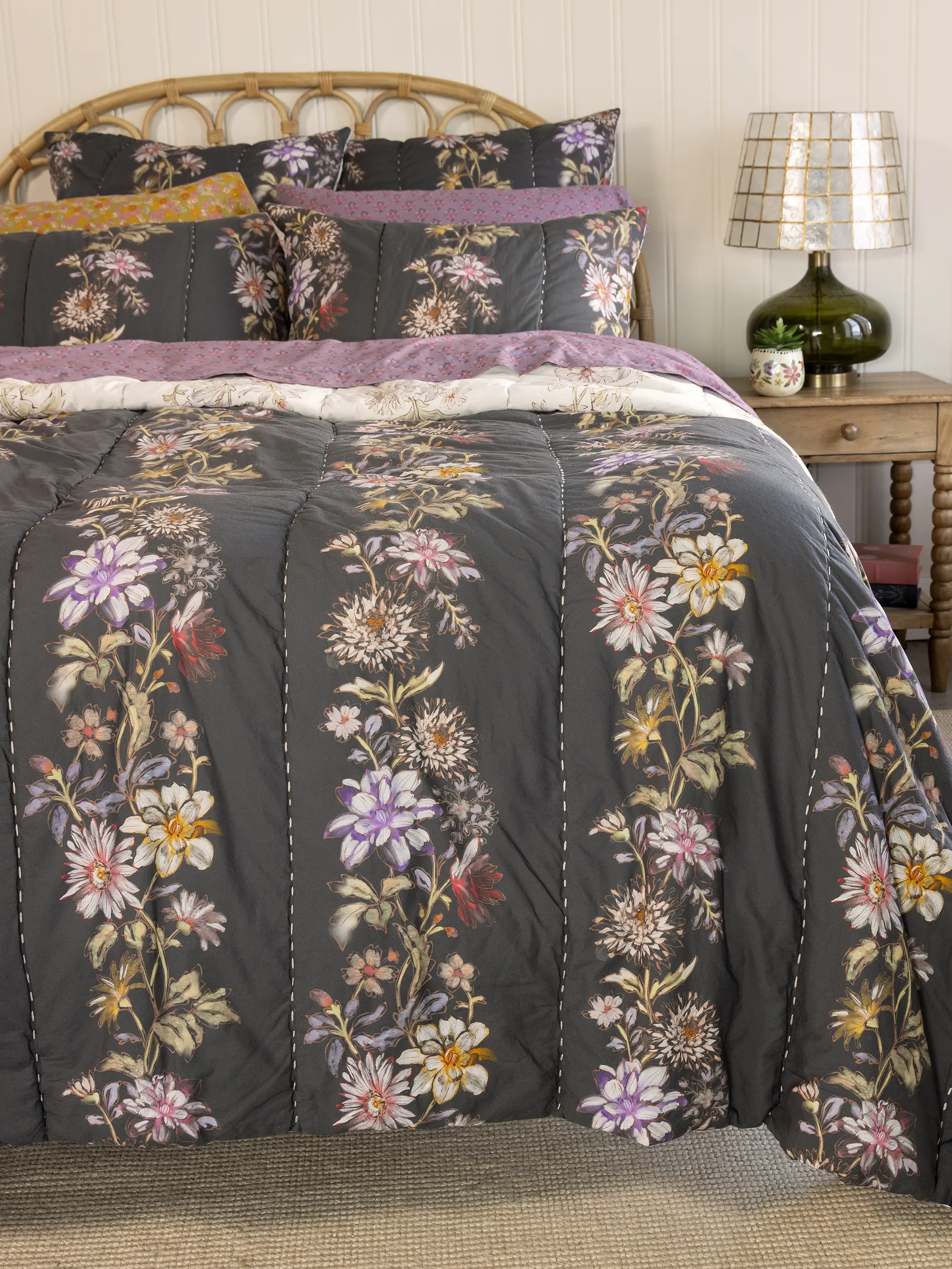 Bungalow Reversible Cotton Quilt - Ivory Dahlia Rows - Image 2