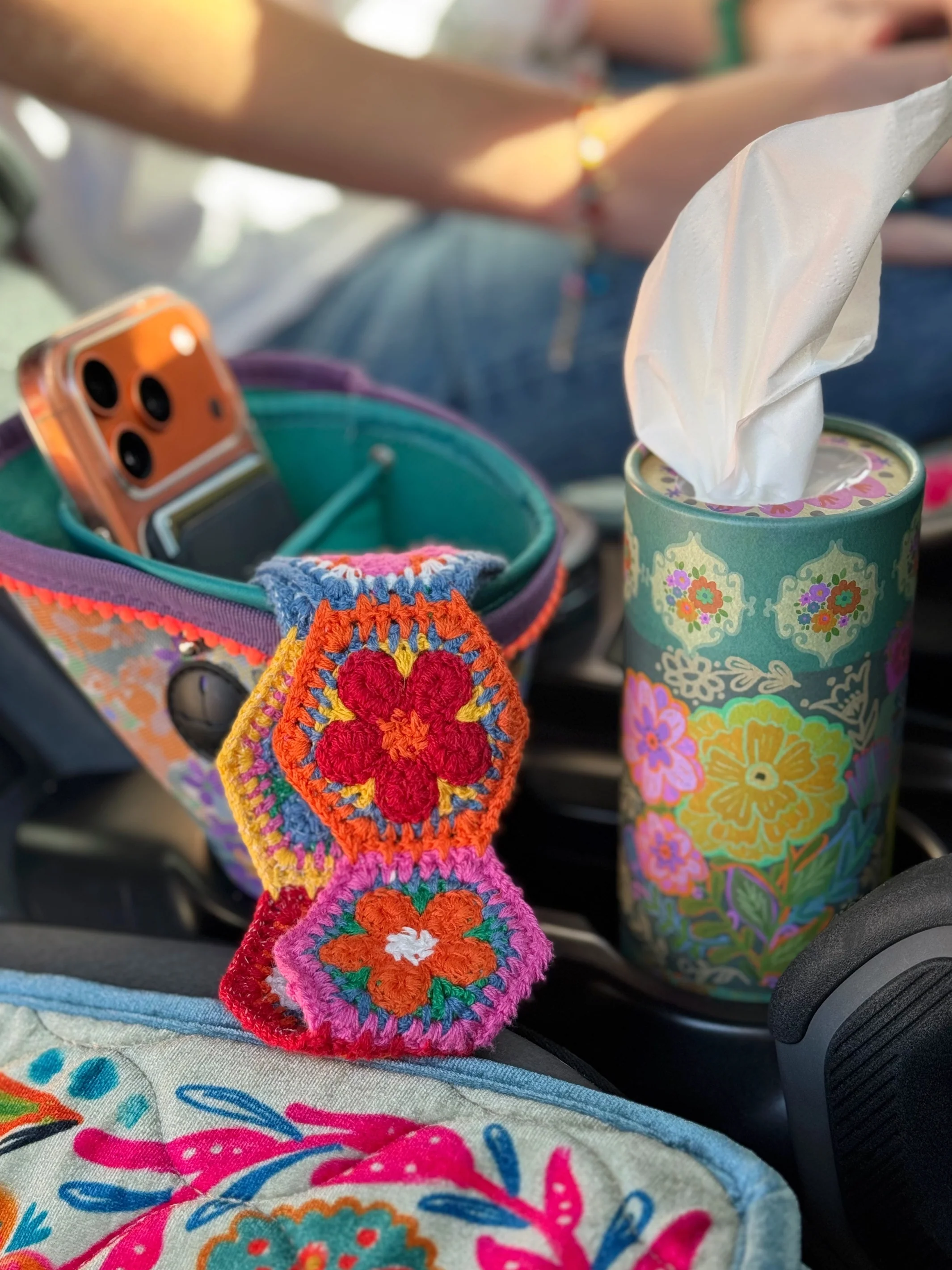 Car Tissues, Set of 3 - Floral Patchwork - Image 3