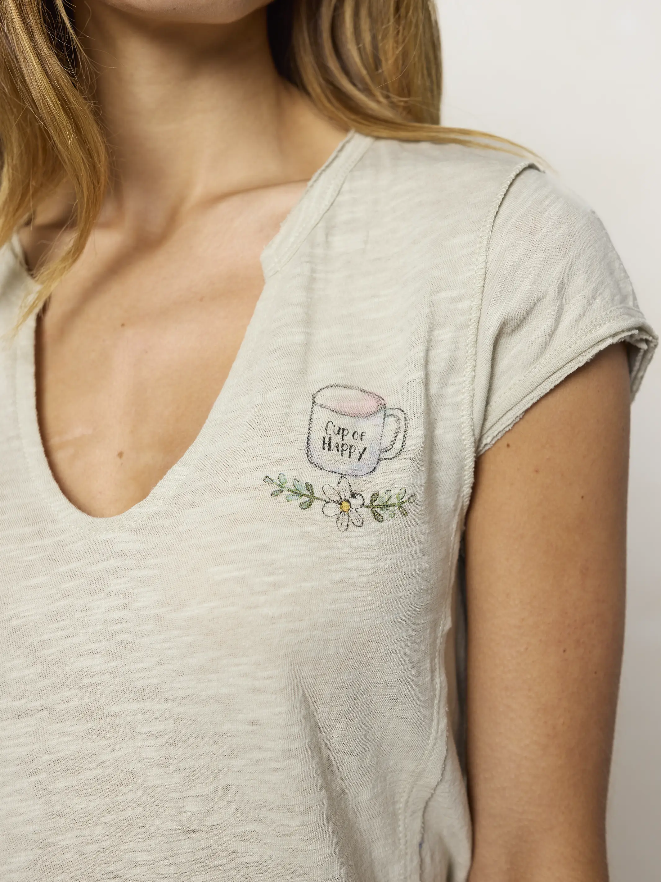 Cotton Coffee Shop Tee - Trust The Magic - Image 2