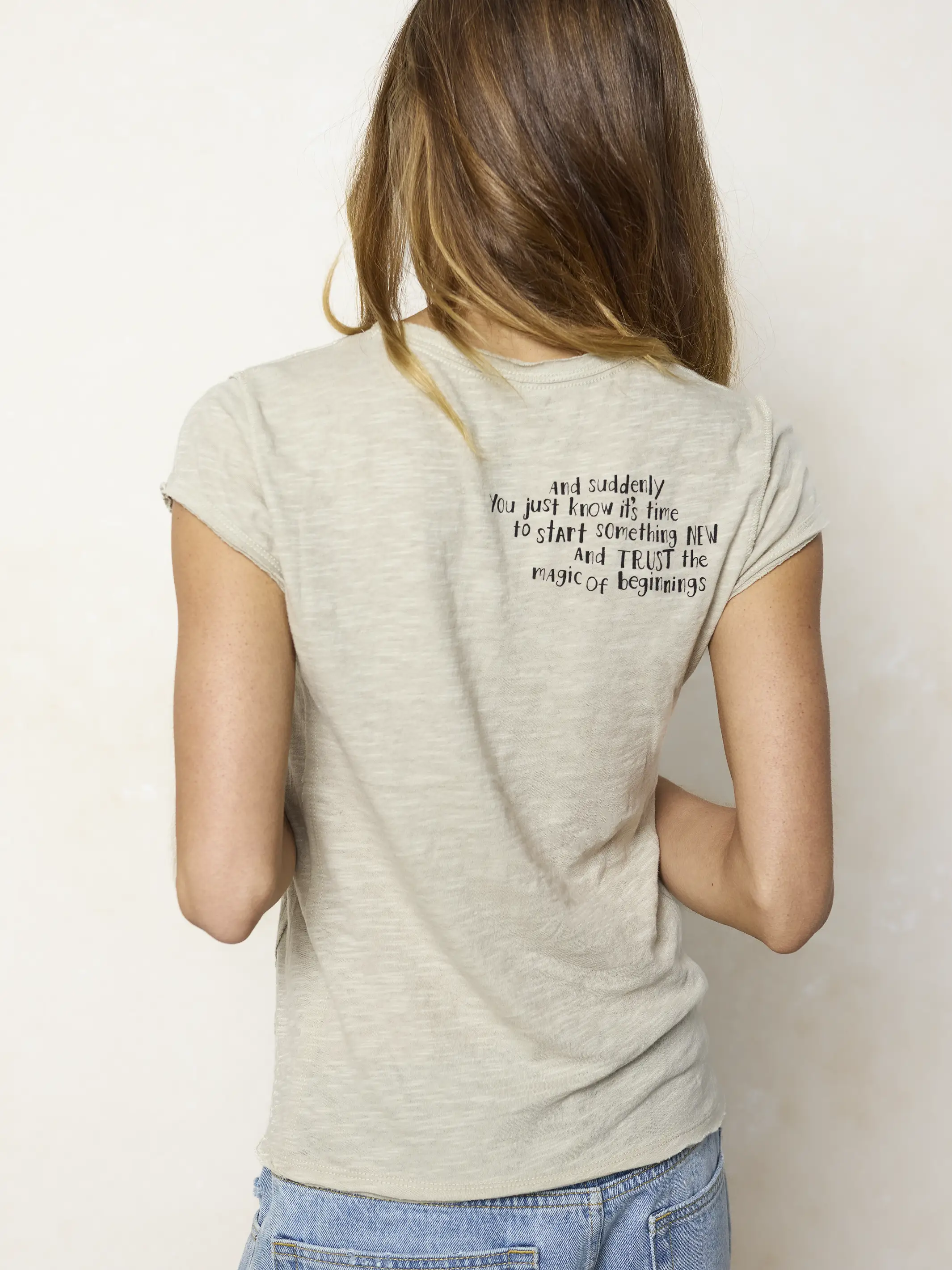 Cotton Coffee Shop Tee - Trust The Magic - Image 5
