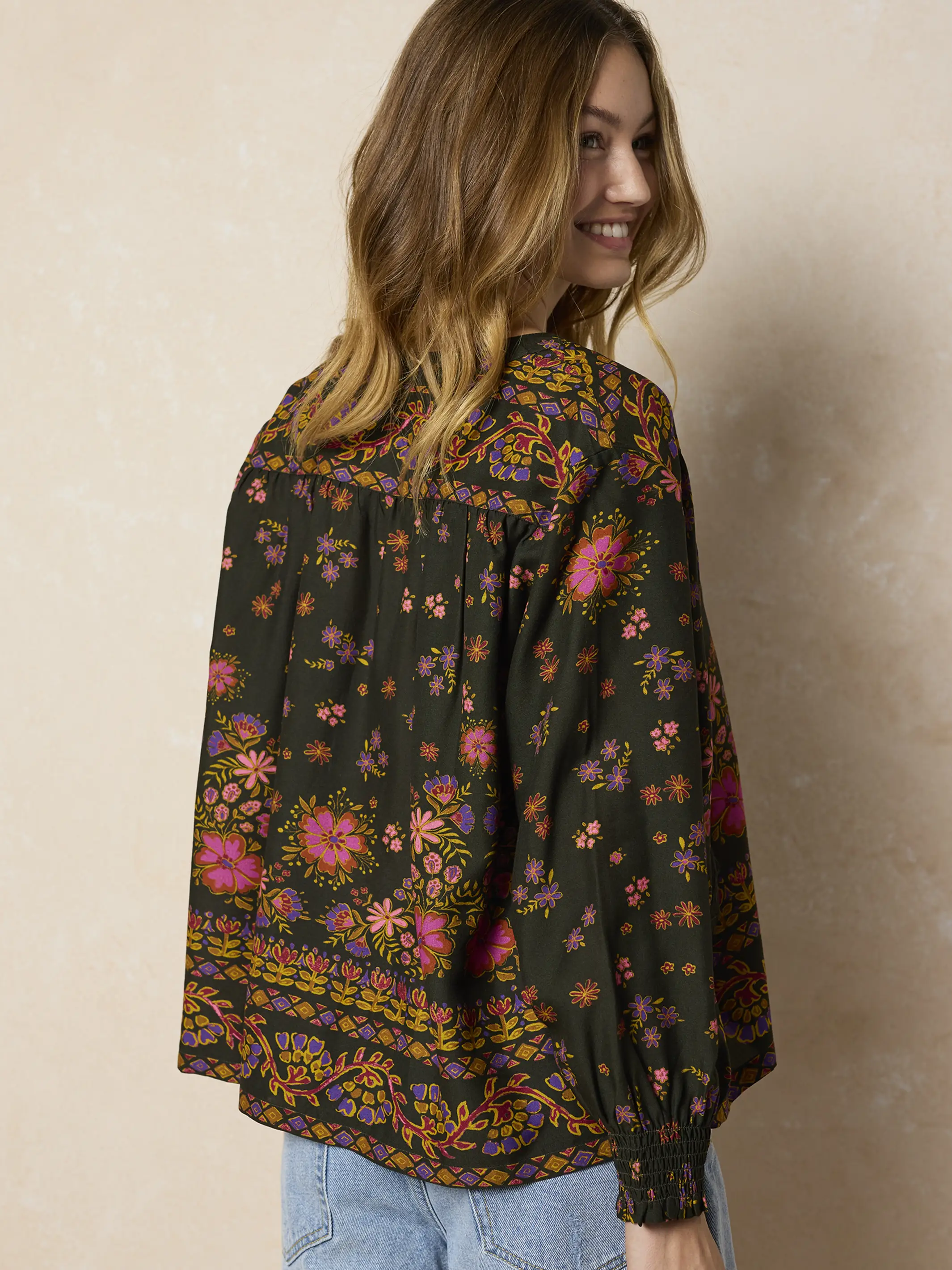 Dara Top - Blooming Bandana Charcoal - Image 2