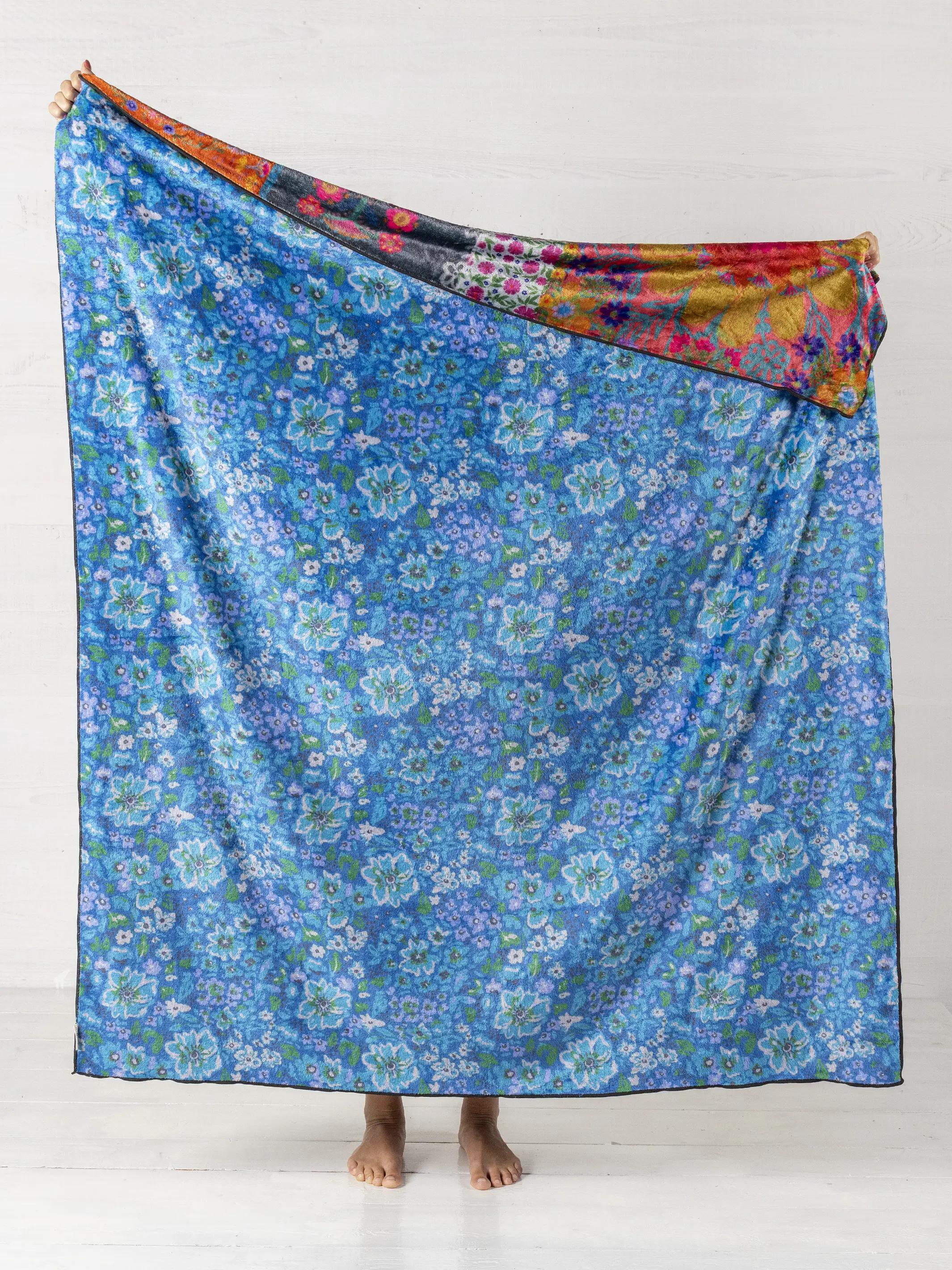 Double-Sided Cozy Throw Blanket - Dog - Image 2