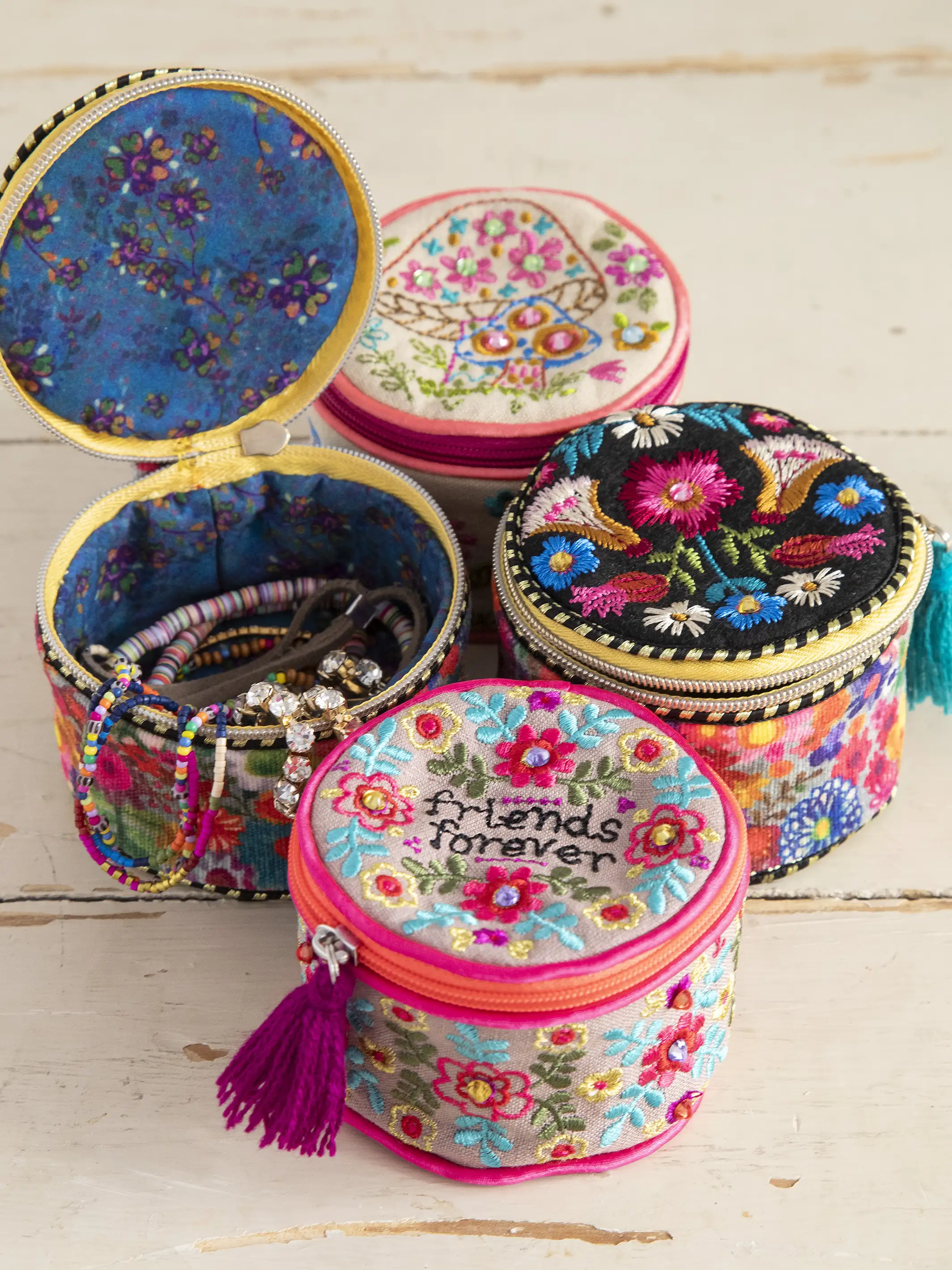 Embroidered Jewelry Case - Black Folk Flower - Image 2