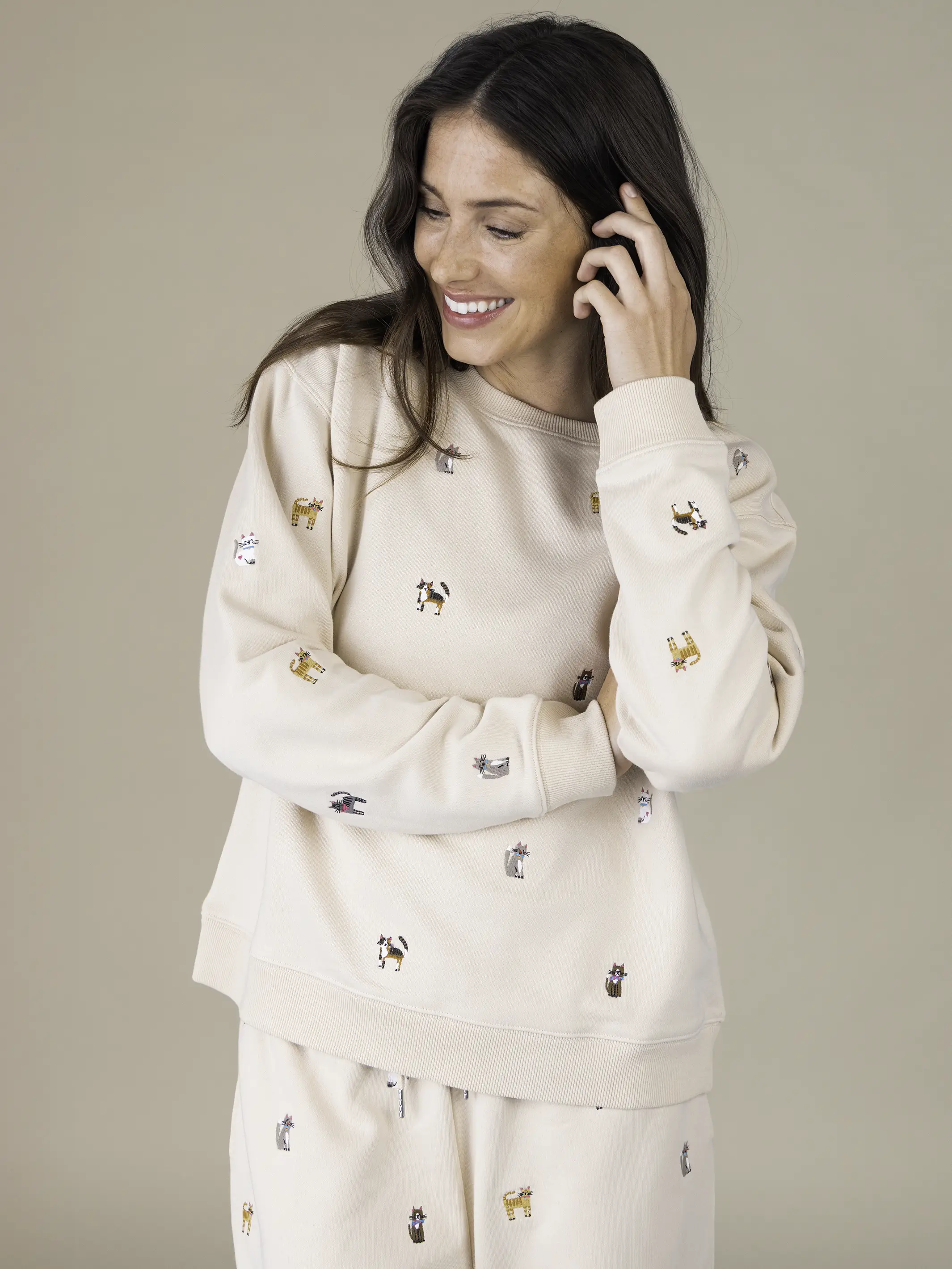 Fave Little Things Embroidered Sweatshirt - Cream Cats - Image 2