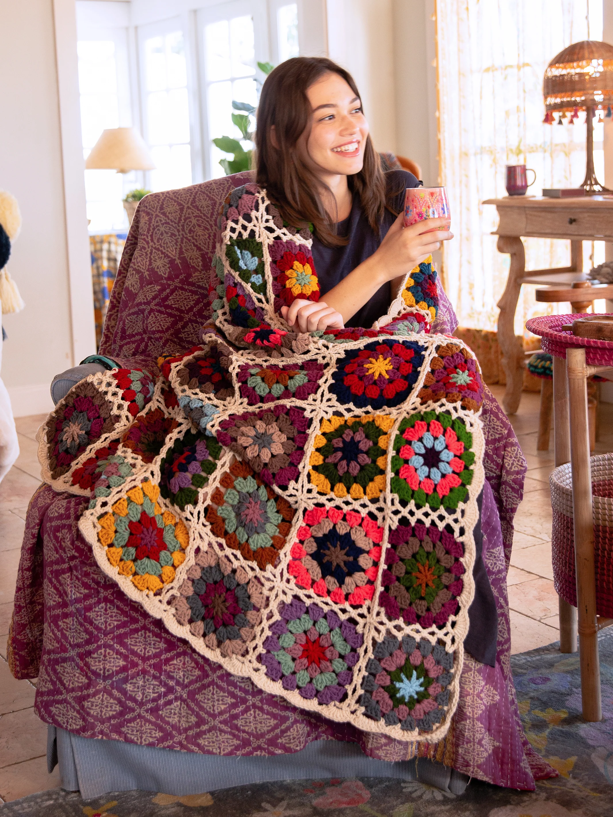 Granny Square Crochet Throw Blanket - Multicolored - Image 2