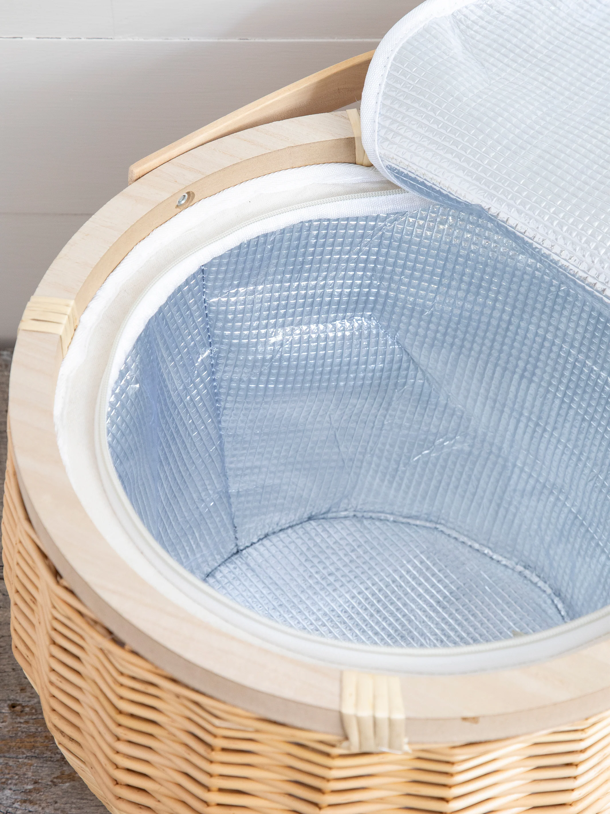 Insulated Picnic Basket Table - Folk Flower - Image 5