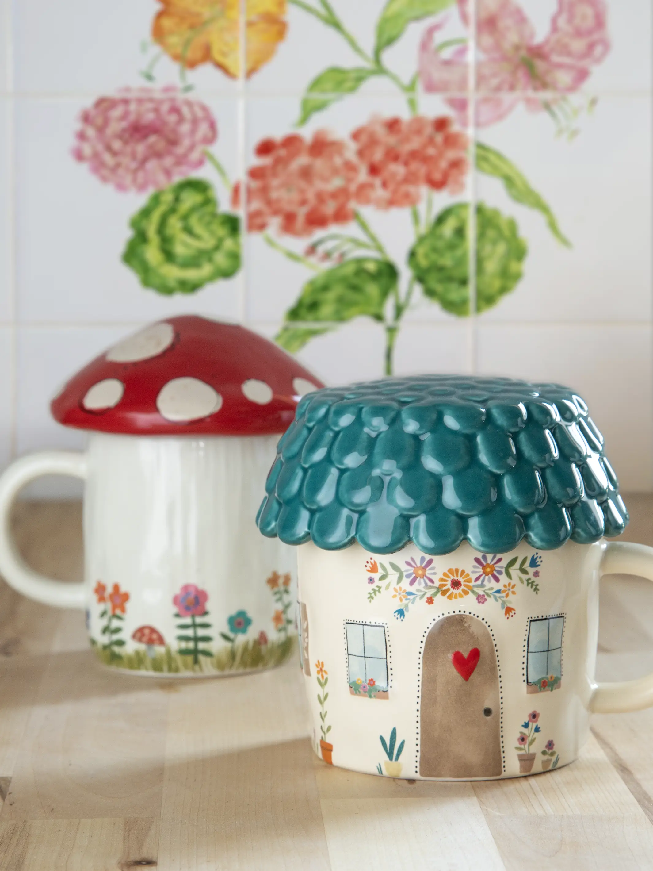 Lidded Mug - Cottage - Image 3