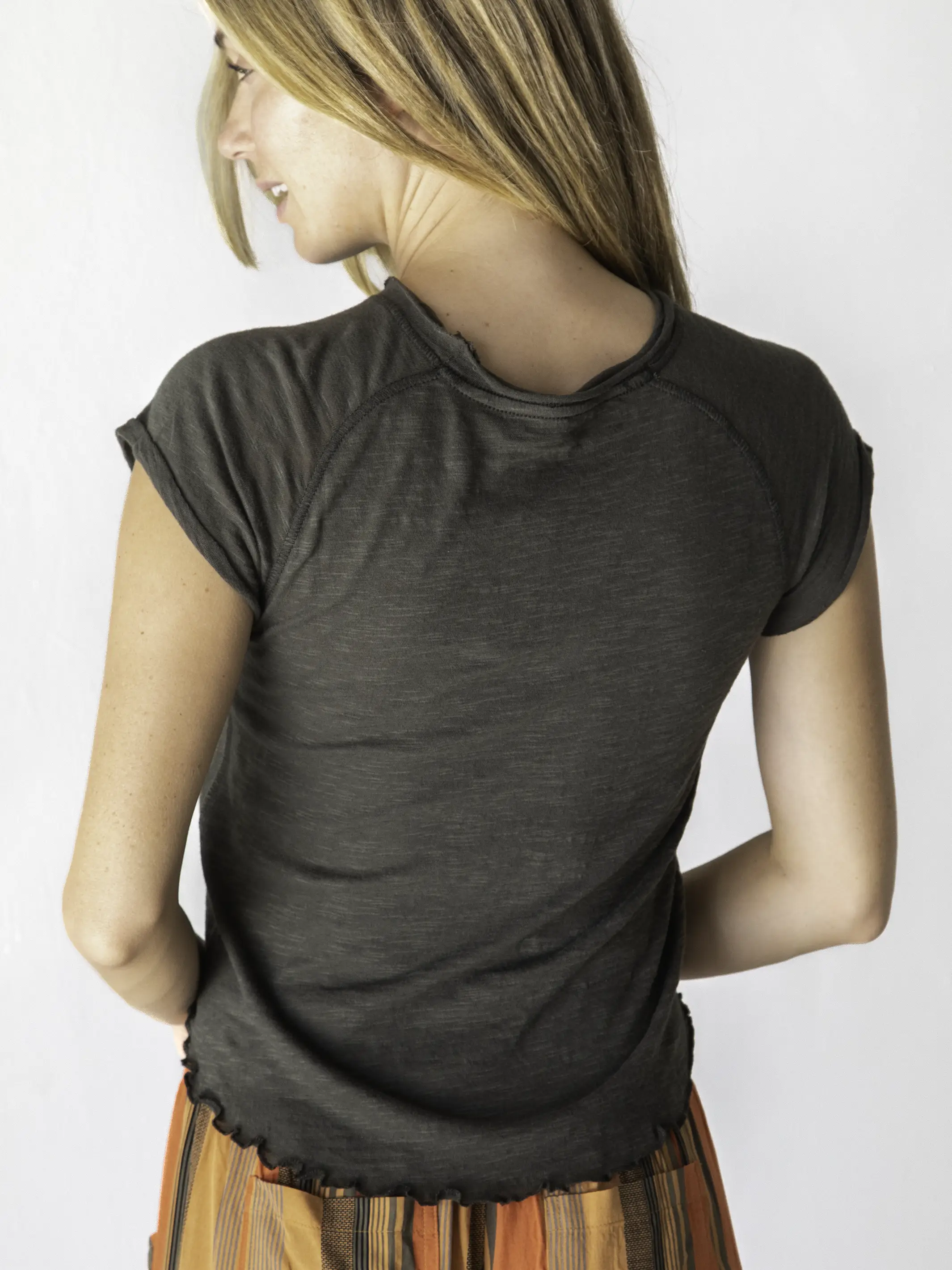 Lily Cotton Short Sleeve Tee Shirt - Charcoal - Image 3