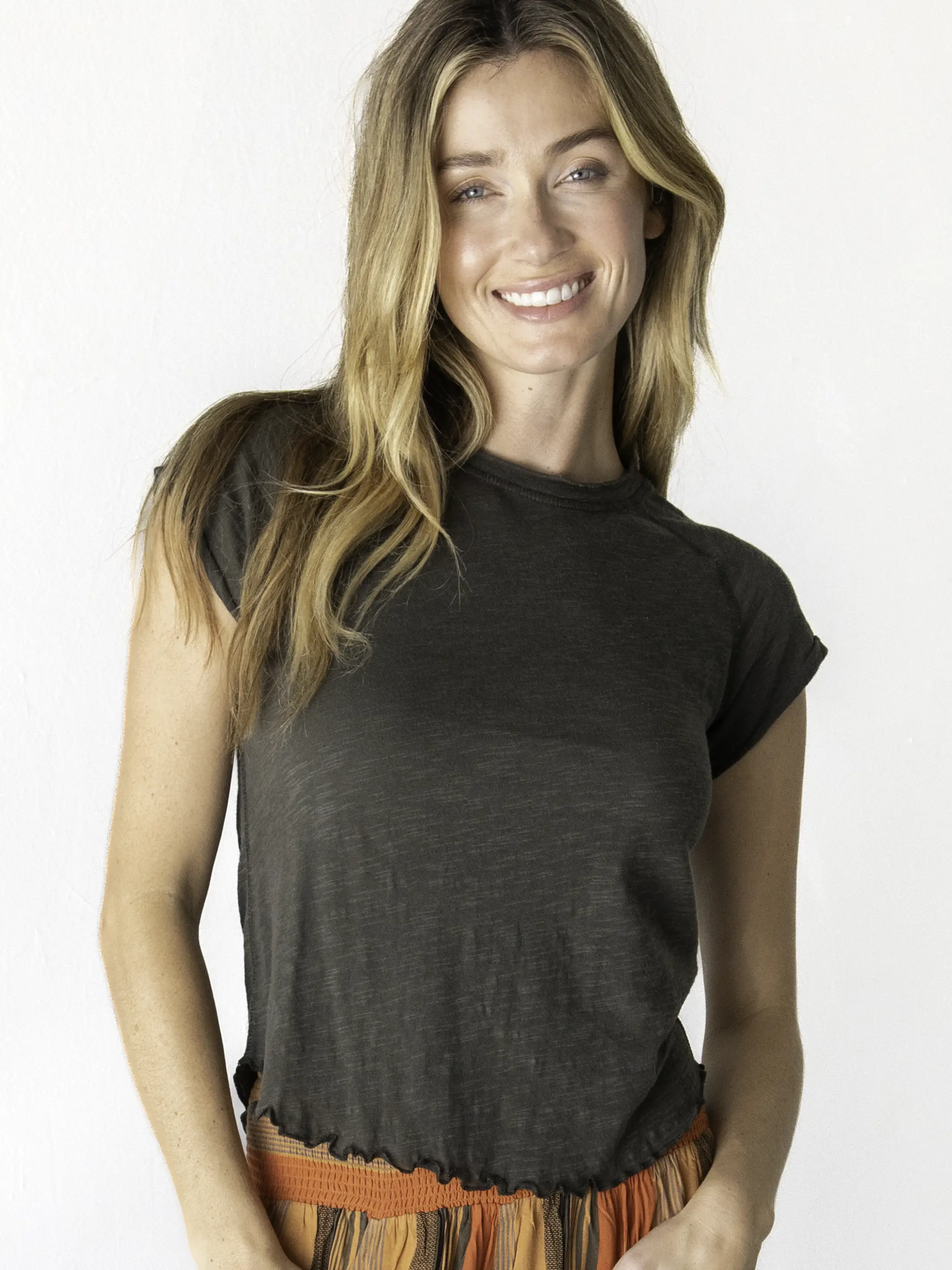 Lily Cotton Short Sleeve Tee Shirt - Charcoal - Image 4