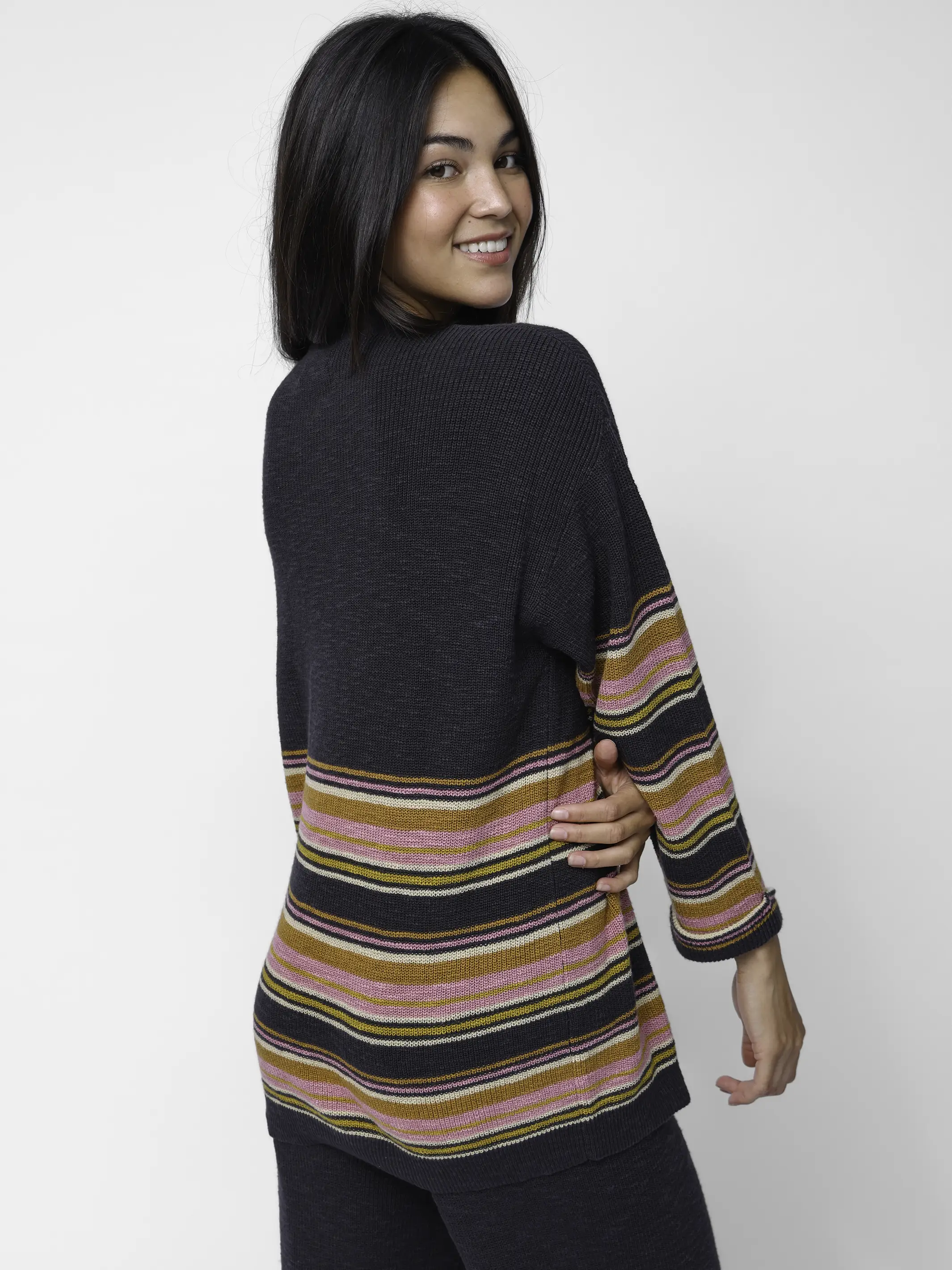 Lounge & Go Striped Cotton Set - Black - Image 5