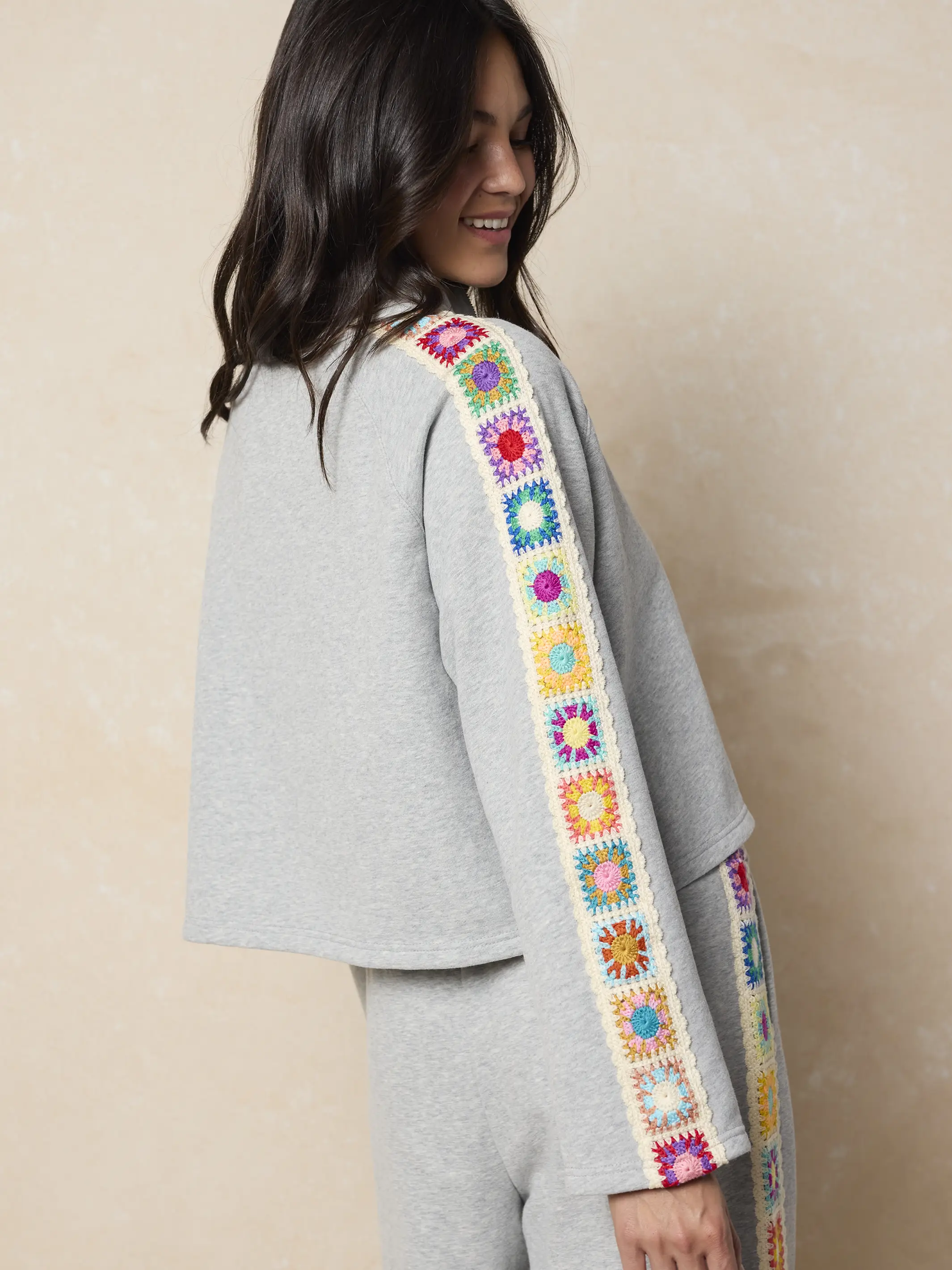 Lyvie Trim Sweatshirt - Heather Grey - Image 4