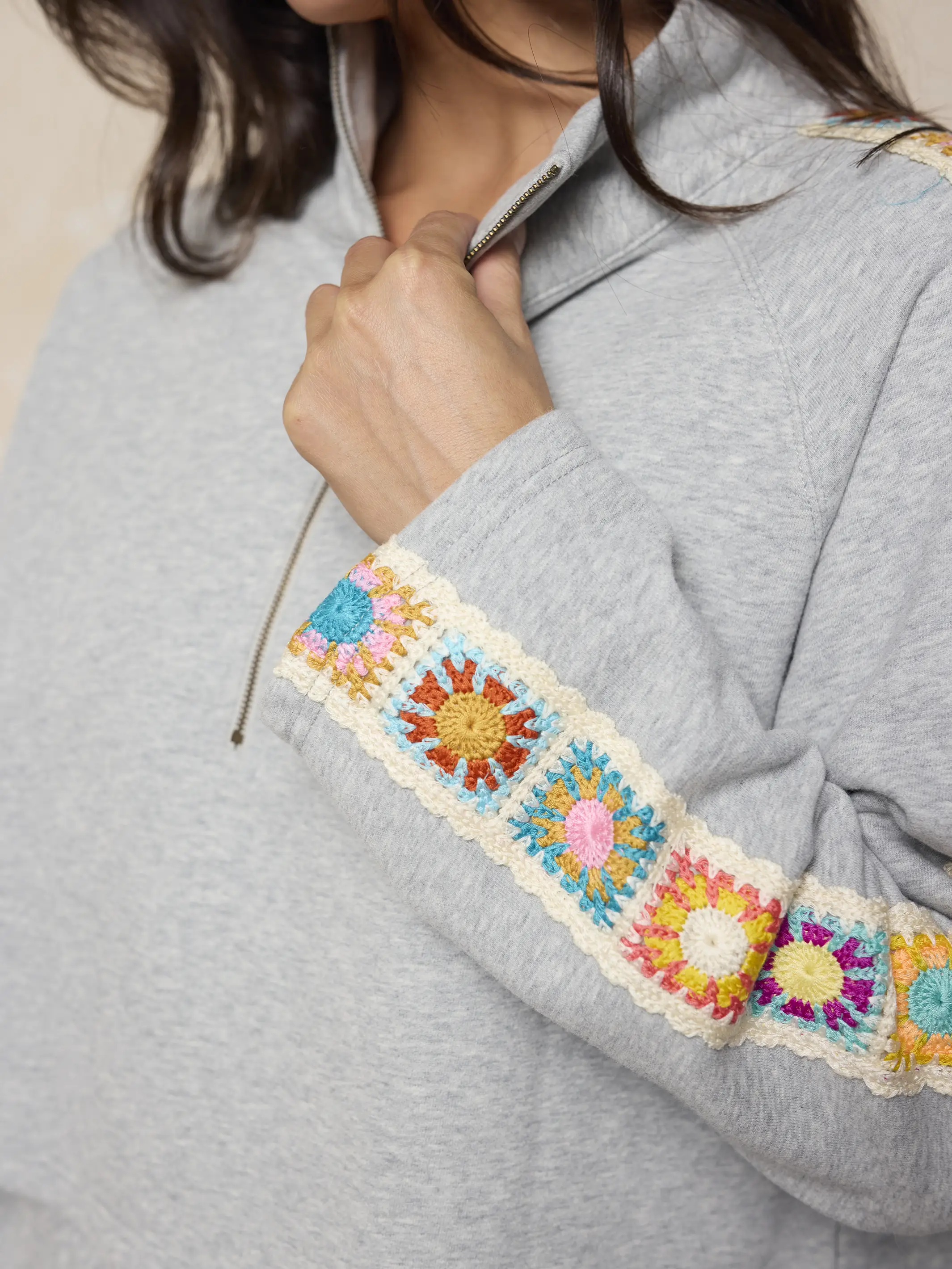 Lyvie Trim Sweatshirt - Heather Grey - Image 5