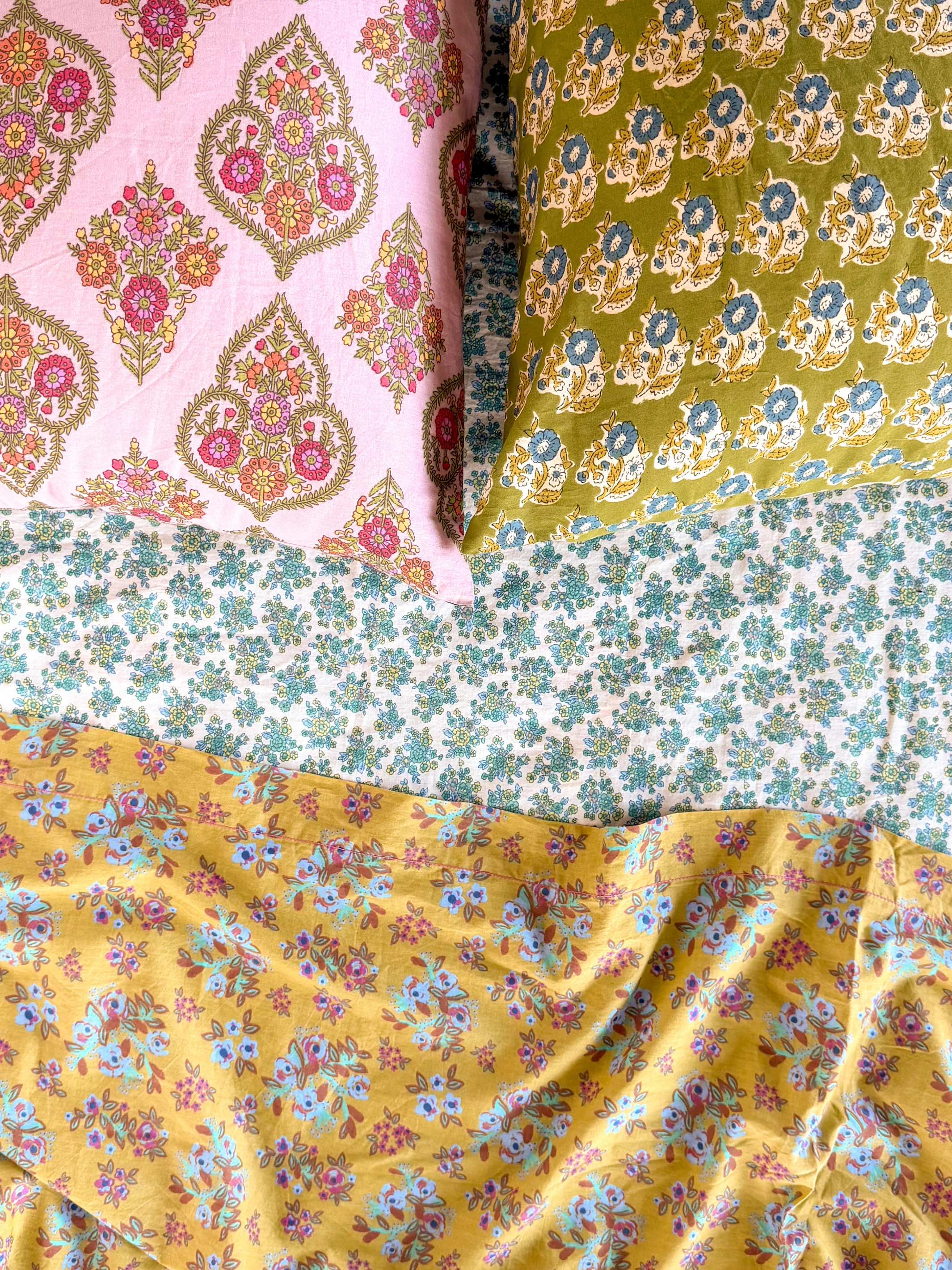Mix & Match Cotton Fitted Sheet - Cream Folk Ditsy - Image 2