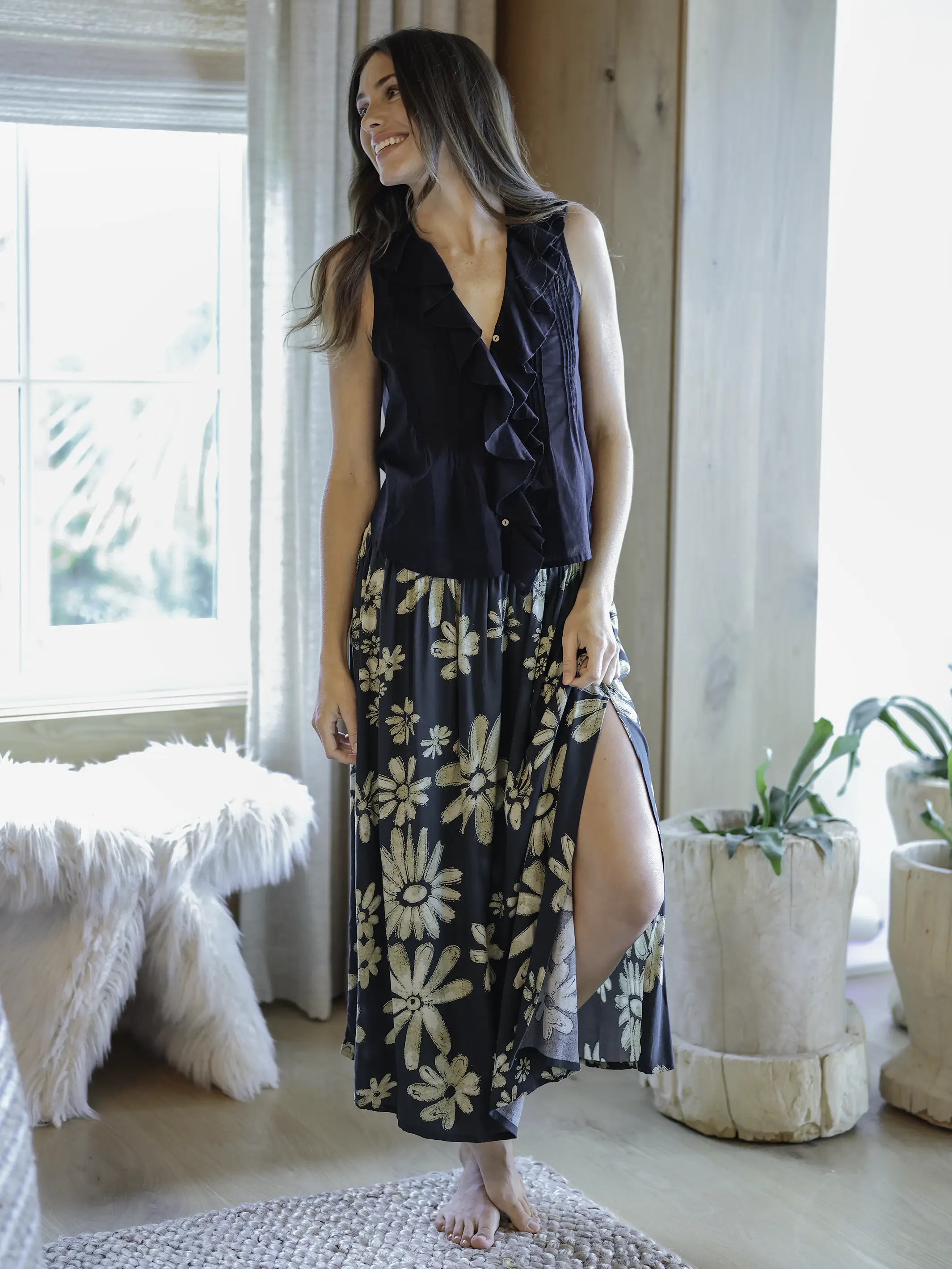 My Favorite Sleeveless Cotton Top - Black - Image 4