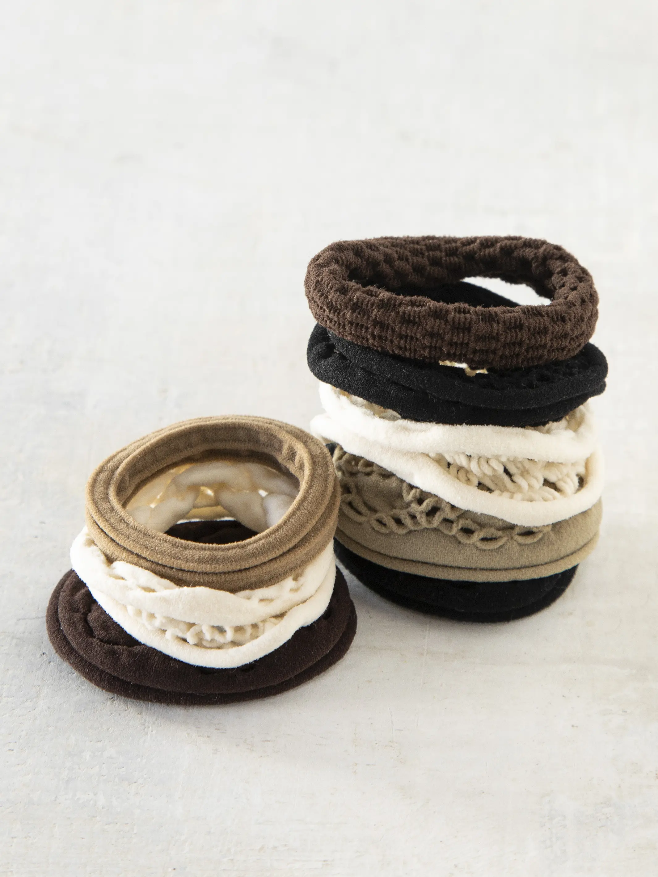On The Run Hair Tie, Set of 8 - Black - Image 2