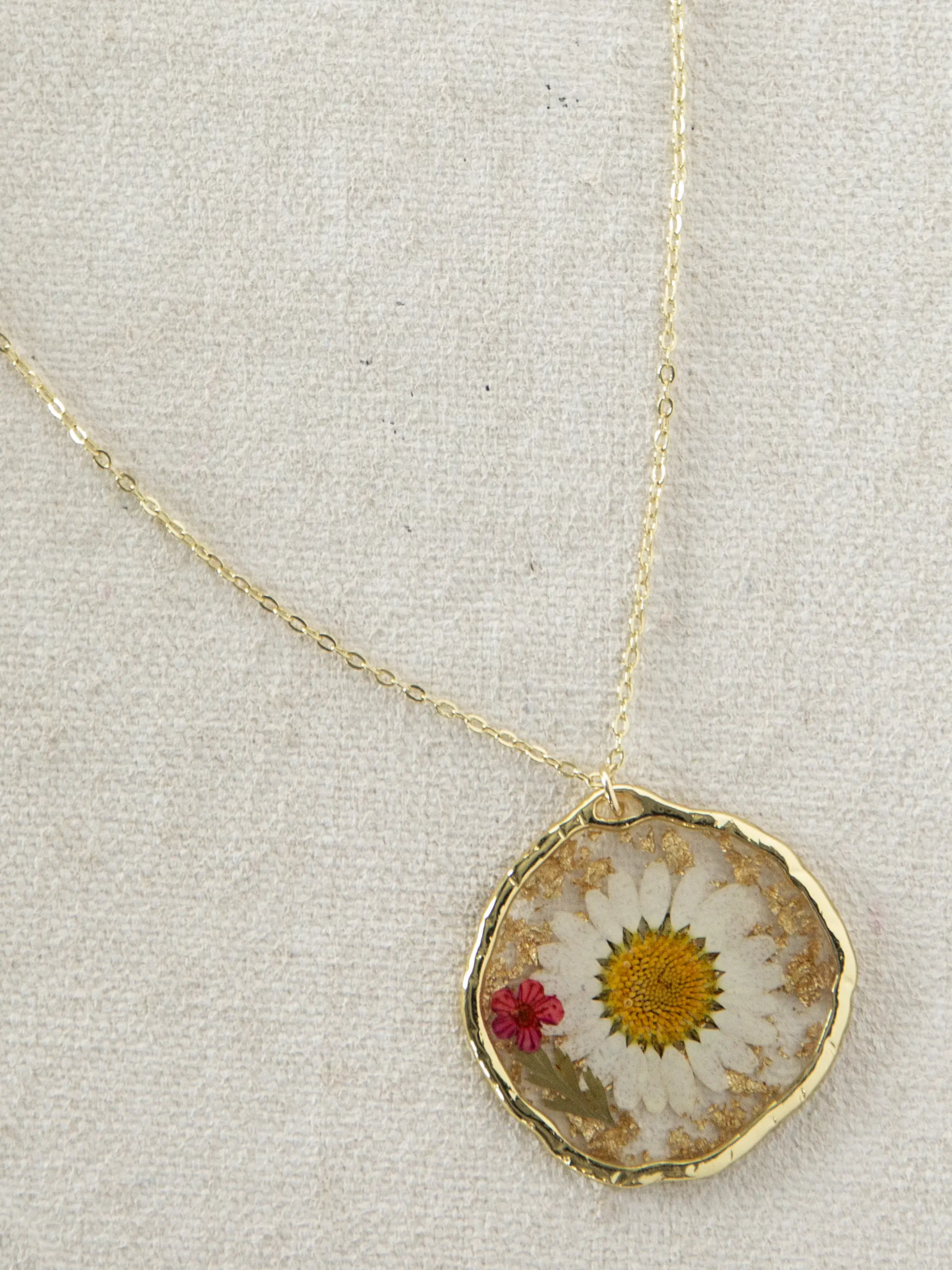 Pressed Flower Necklace - White Daisy - Image 3