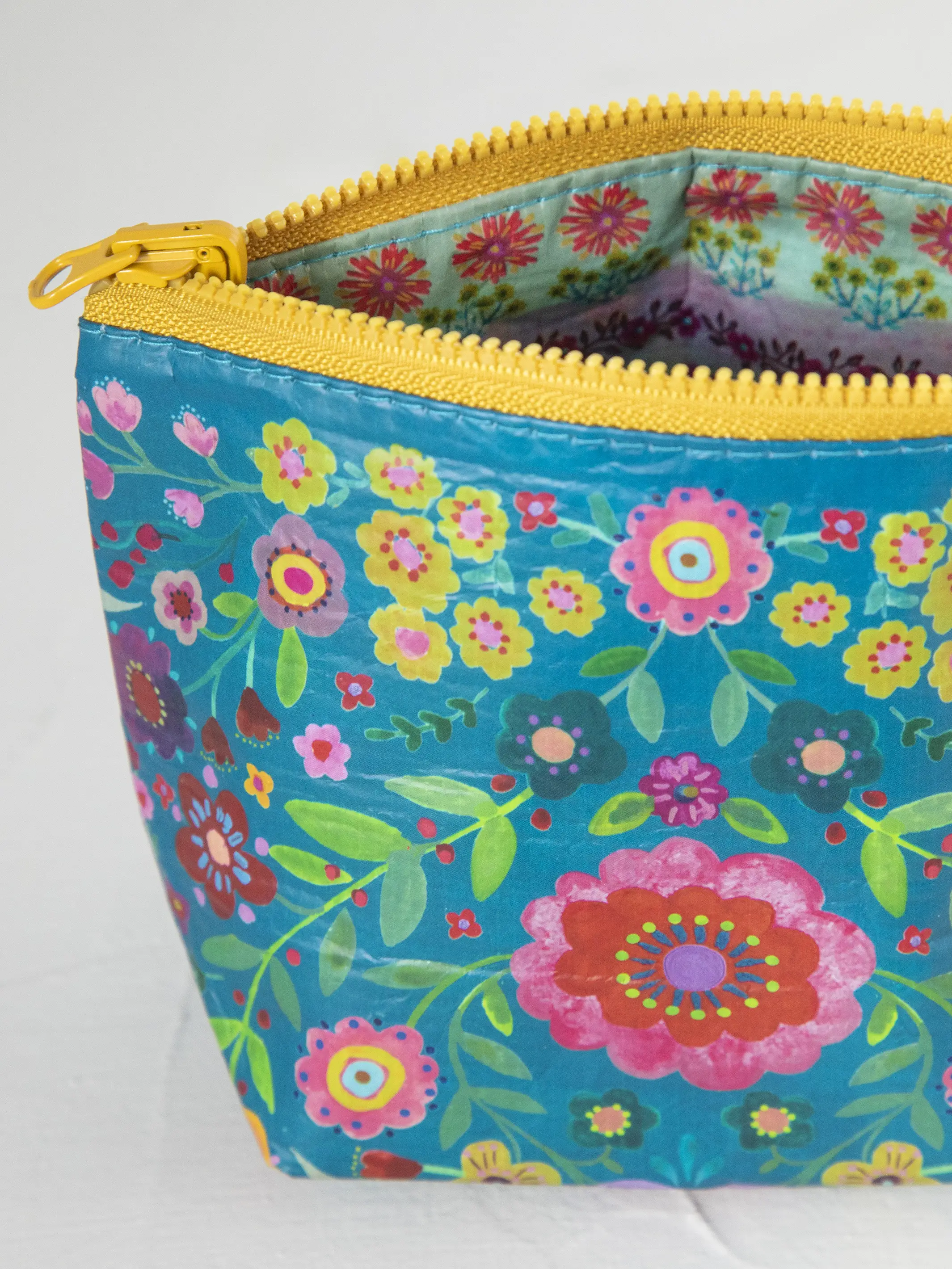 Small Recycled Reversible Zipper Pouch - Turquoise Folk Flower - Image 2