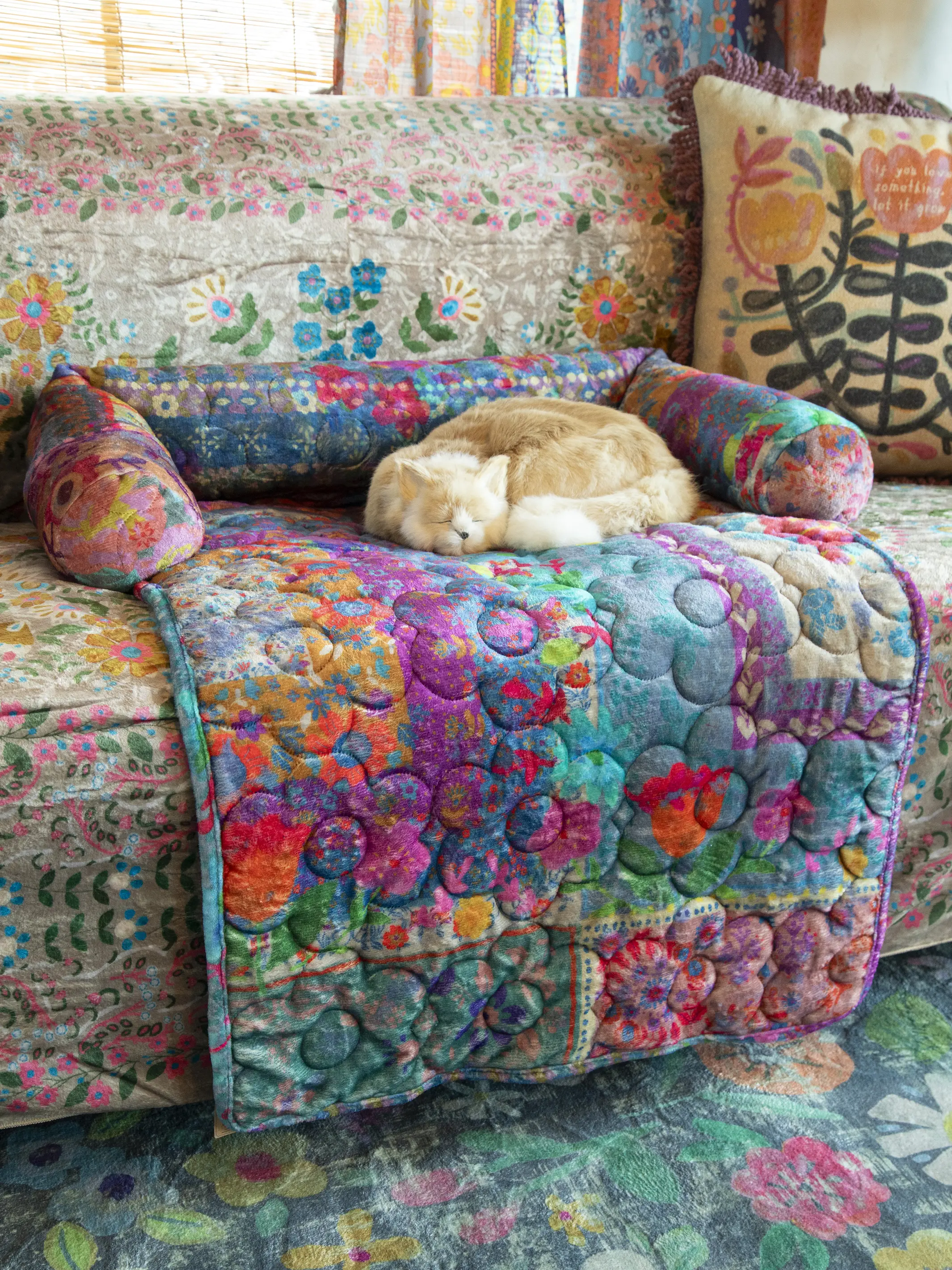 Sofa Pet Bed - Rainbow Bandana Patchwork - Image 4