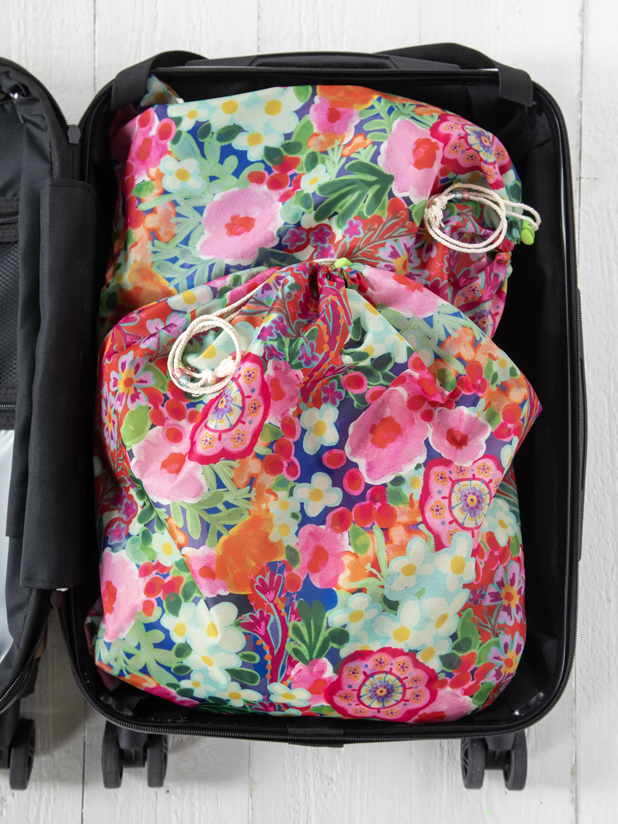 Travel Laundry Bags, Set of 2 - Pink Painted Garden - Image 2