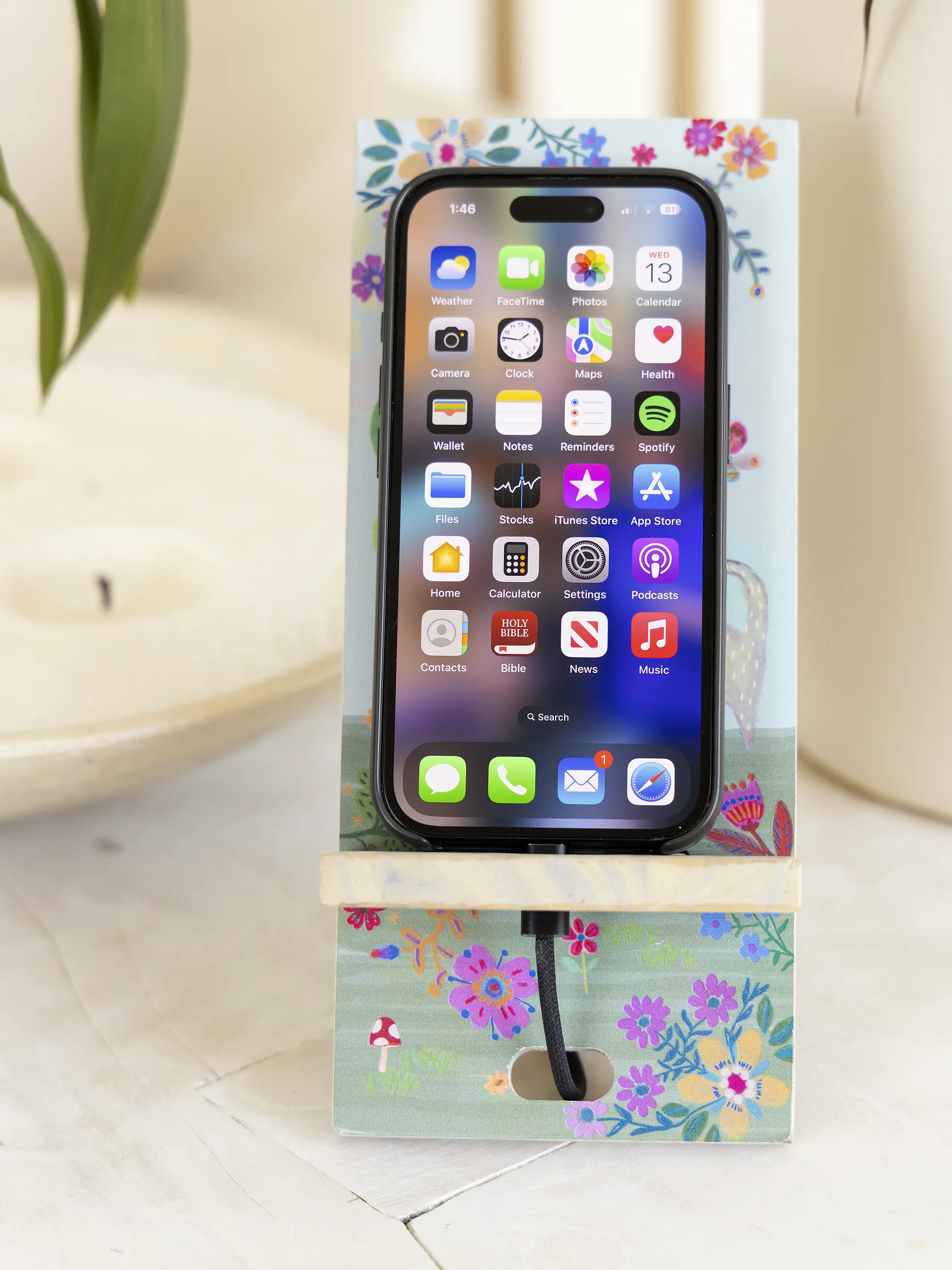 Wooden Phone Stand - Light Blue Cat - Image 2