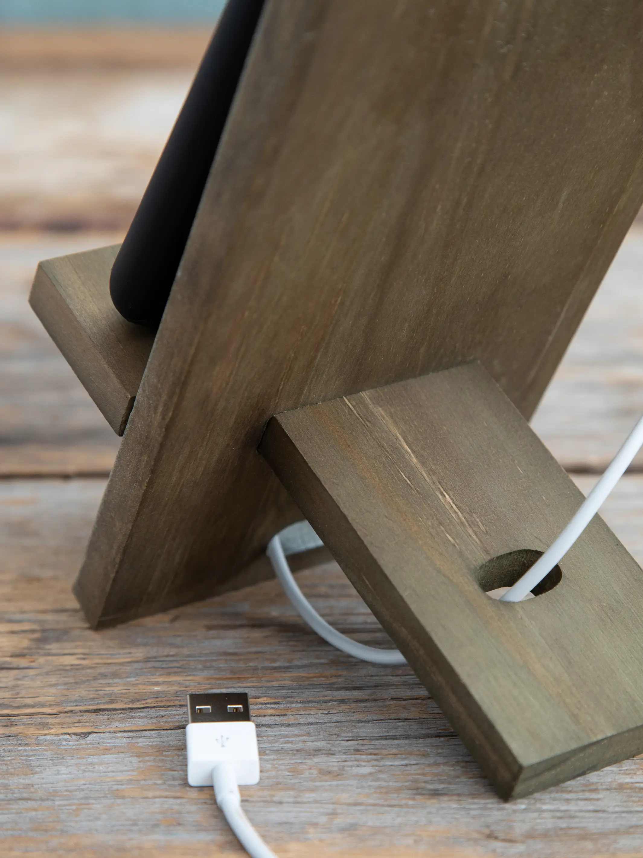 Wooden Phone Stand - Light Blue Cat - Image 4