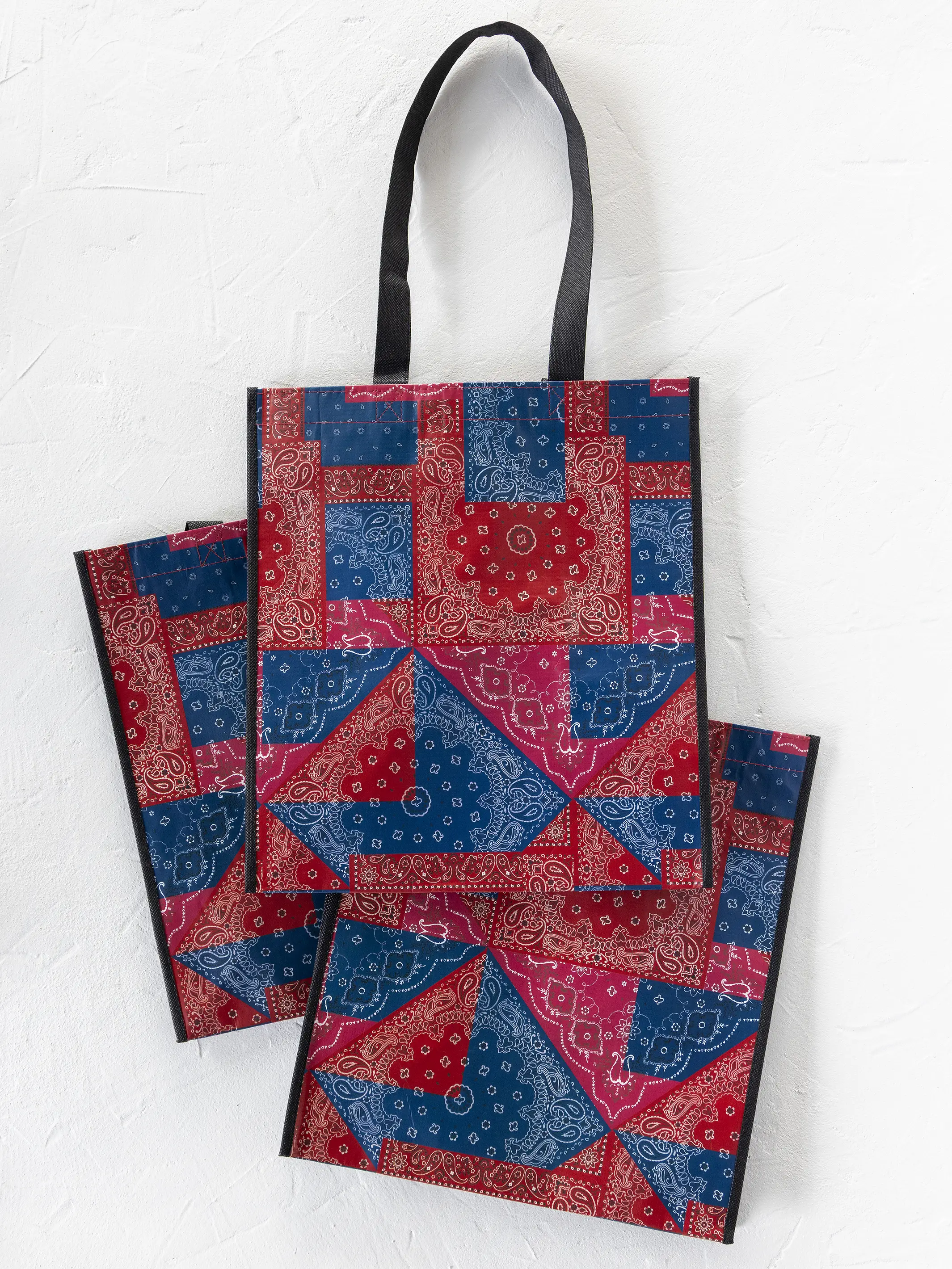 XL Happy Bag, Set of 3 - Bandana Patchwork Red - Image 2